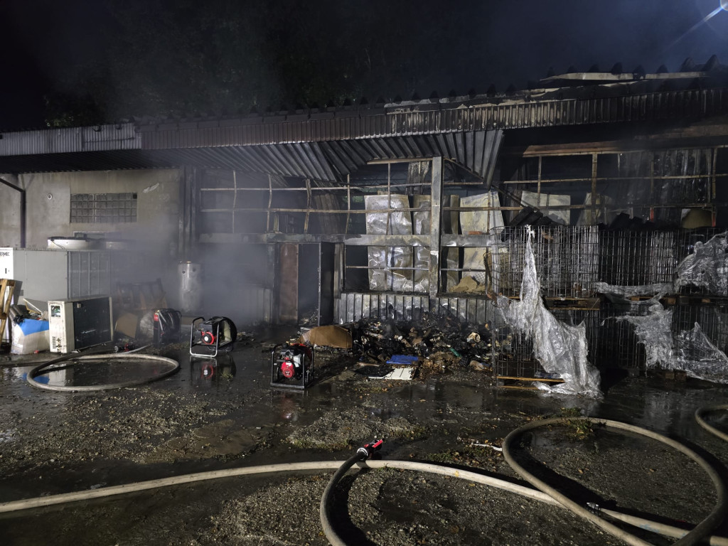 Radzionków. Pożar i 12 zastępów straży w akcji