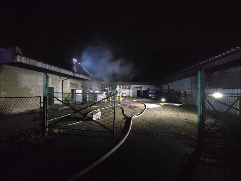 Radzionków. Pożar i 12 zastępów straży w akcji