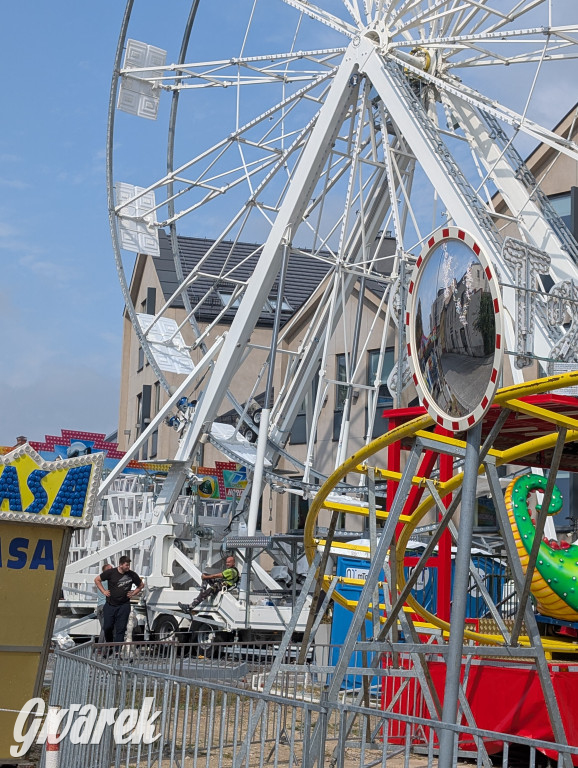 Karuzele już stoją. Gwarki tuż, tuż