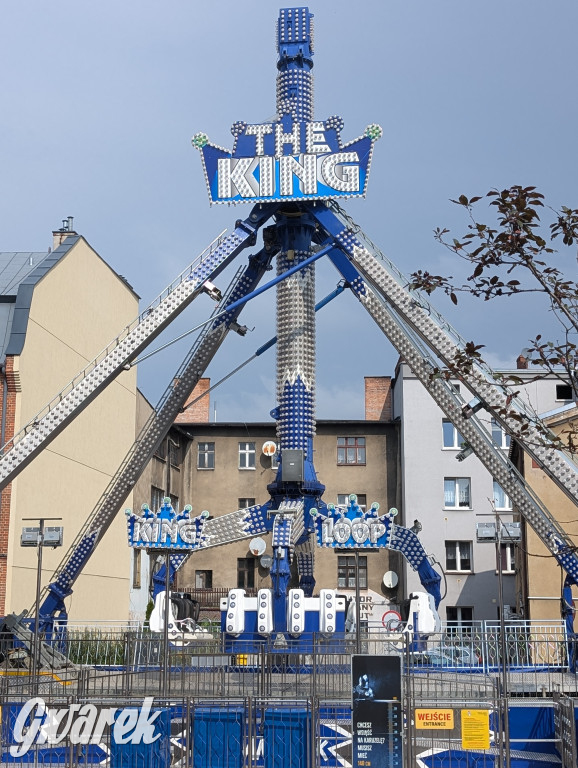 Karuzele już stoją. Gwarki tuż, tuż