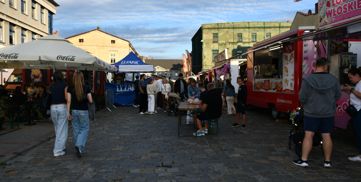 Tarnowskie Góry. Strefa food trucków
