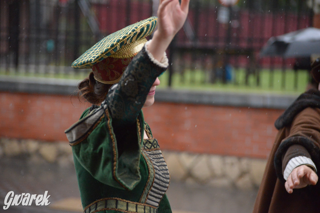 Gwarki 2025. Pochód w deszczu (cz. historyczna)