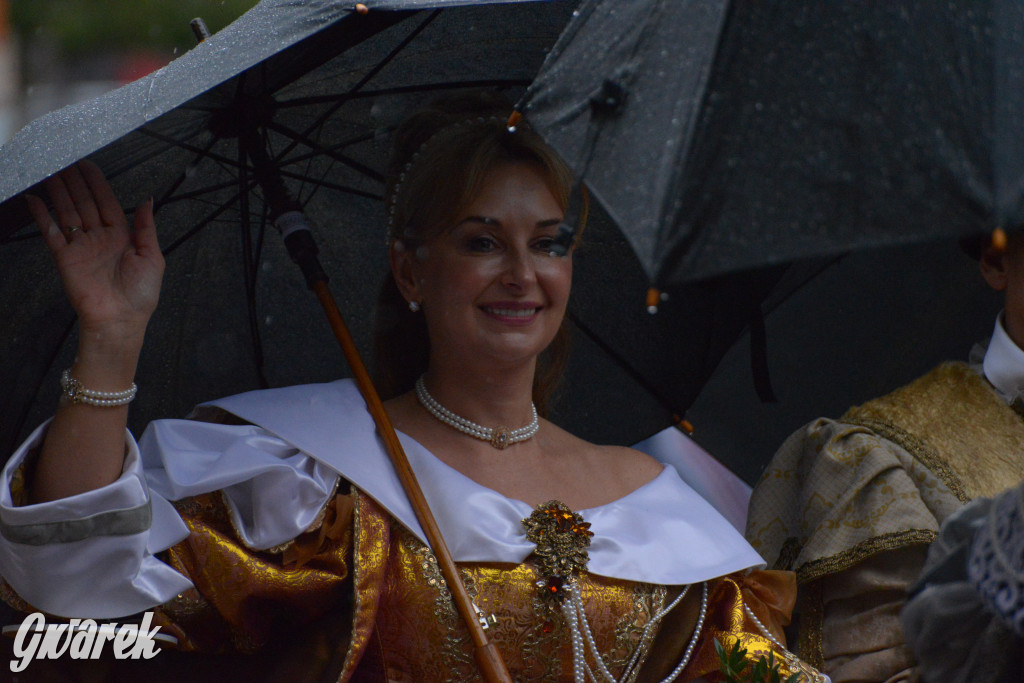 Gwarki 2025. Pochód w deszczu (cz. historyczna)