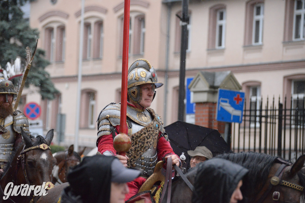 Gwarki 2025. Pochód w deszczu (cz. historyczna)