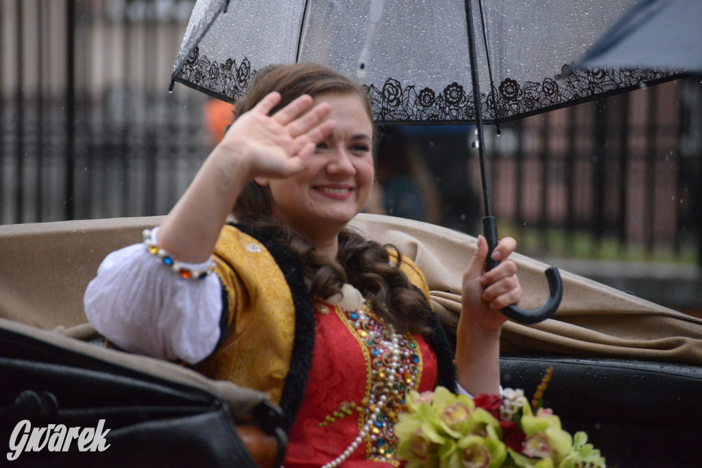 Gwarki 2025. Pochód w deszczu (cz. historyczna)