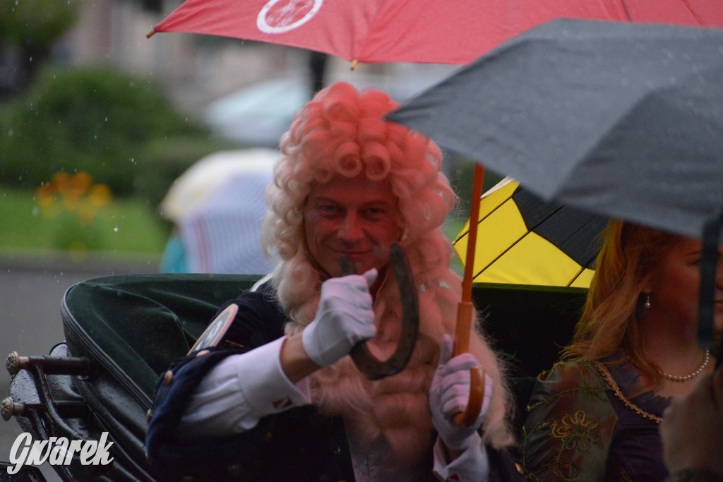 Gwarki 2025. Pochód w deszczu (cz. historyczna)