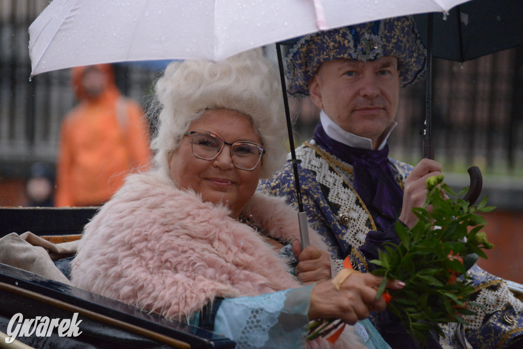 Gwarki 2025. Pochód w deszczu (cz. historyczna)