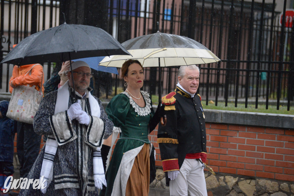 Gwarki 2025. Pochód w deszczu (cz. historyczna)