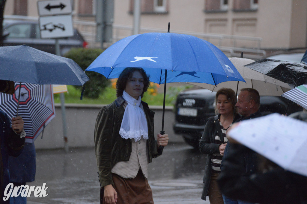 Gwarki 2025. Pochód w deszczu (cz. historyczna)