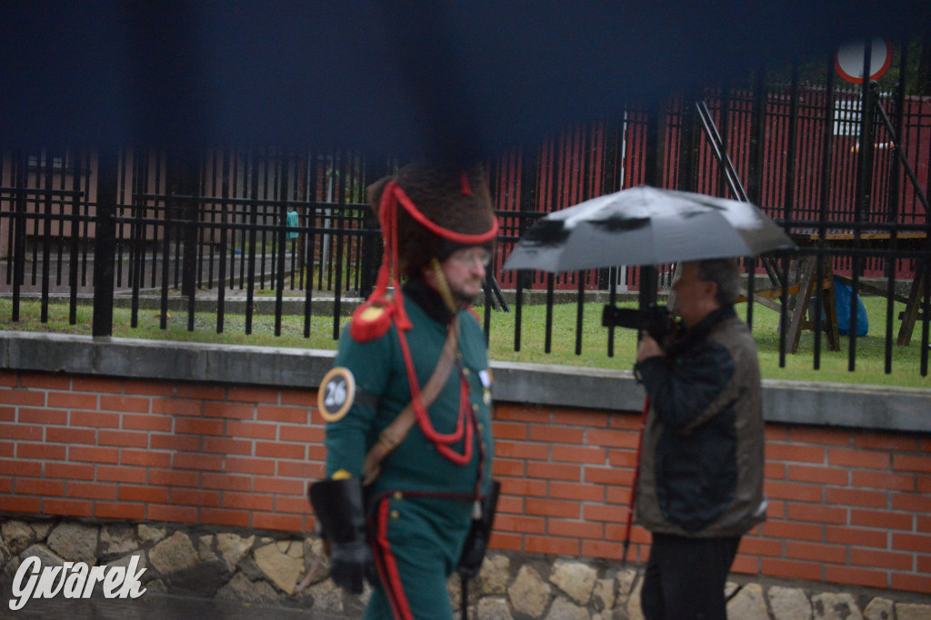 Gwarki 2025. Pochód w deszczu (cz. historyczna)