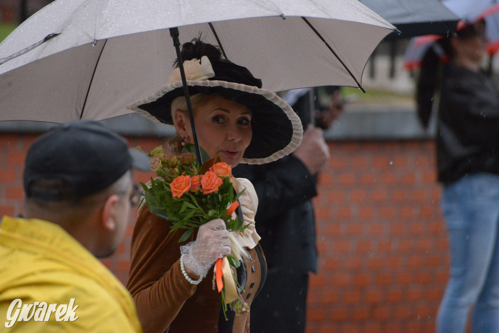Gwarki 2025. Pochód w deszczu (cz. historyczna)