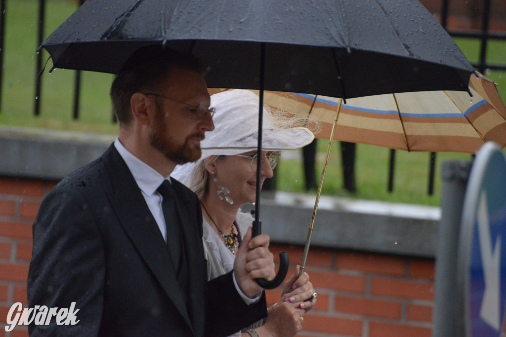 Gwarki 2025. Pochód w deszczu (cz. historyczna)