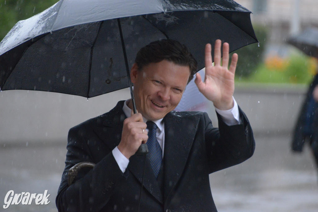 Gwarki 2025. Pochód w deszczu (cz. historyczna)