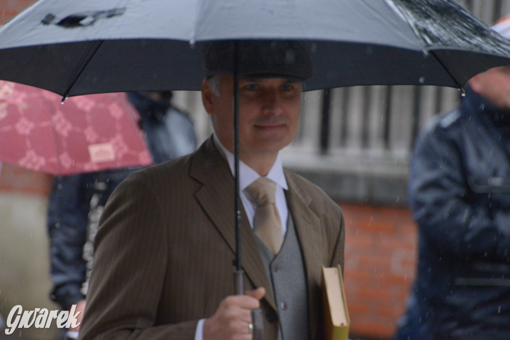 Gwarki 2025. Pochód w deszczu (cz. historyczna)