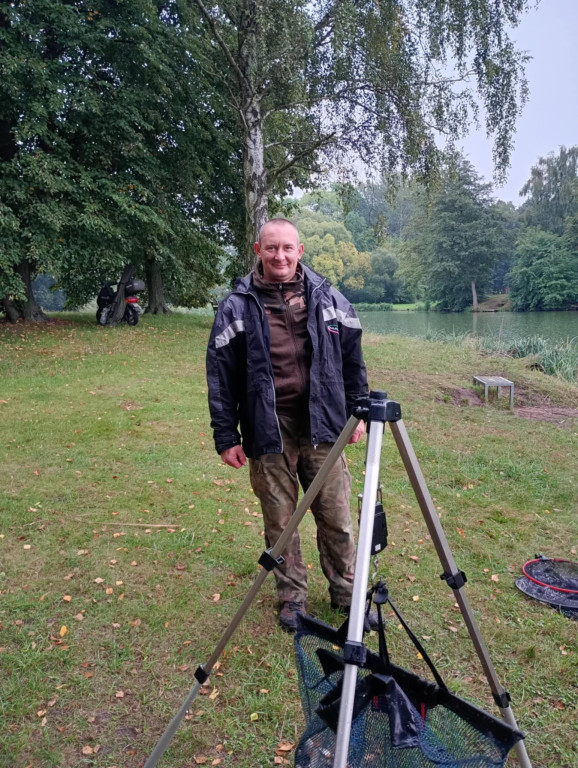 Świerklaniec. Najlepsi wędkarze nad stawem w parku