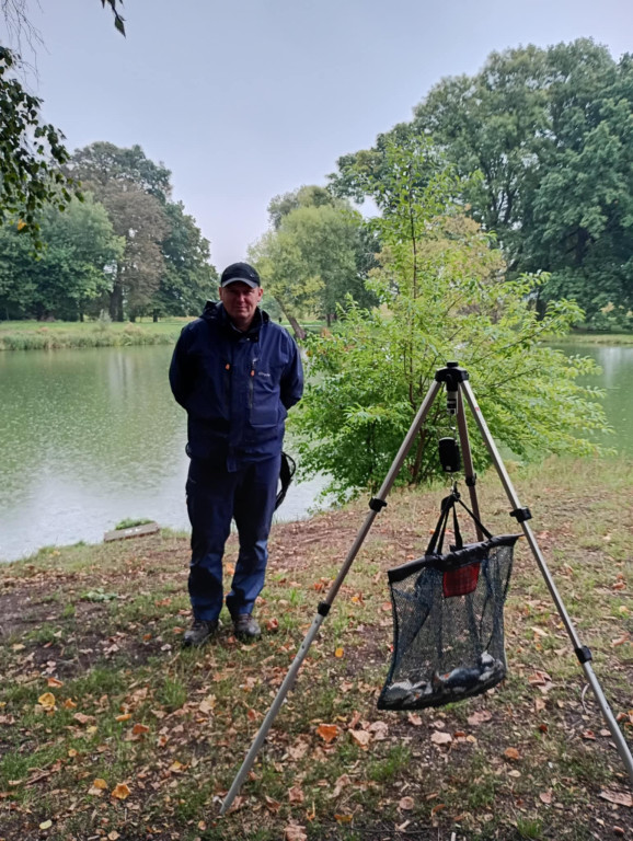 Świerklaniec. Najlepsi wędkarze nad stawem w parku