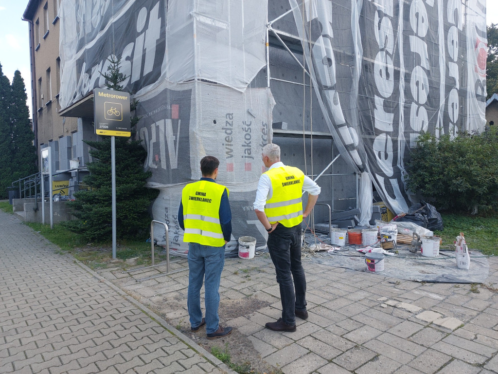 Świerklaniec. Migawki z placów budowy