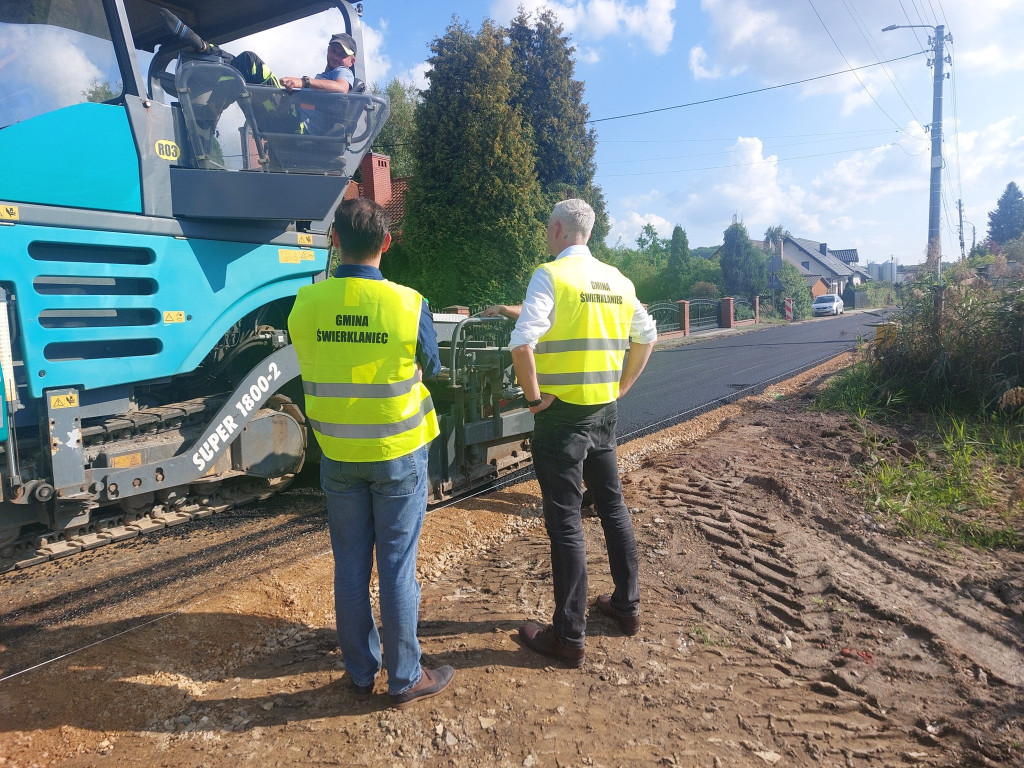 Świerklaniec. Migawki z placów budowy