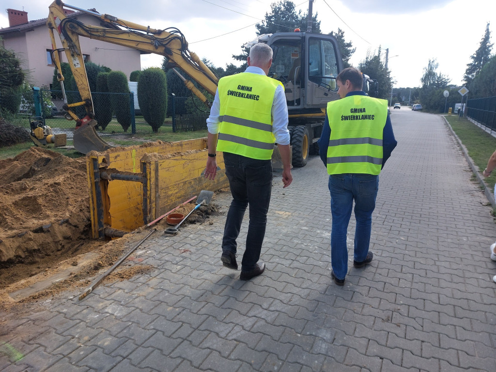 Świerklaniec. Migawki z placów budowy