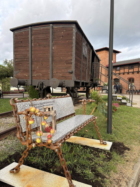 Radzionków. Pamięć o zgwałconych kobietach