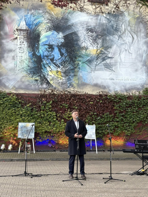 Radzionków. Pamięć o zgwałconych kobietach