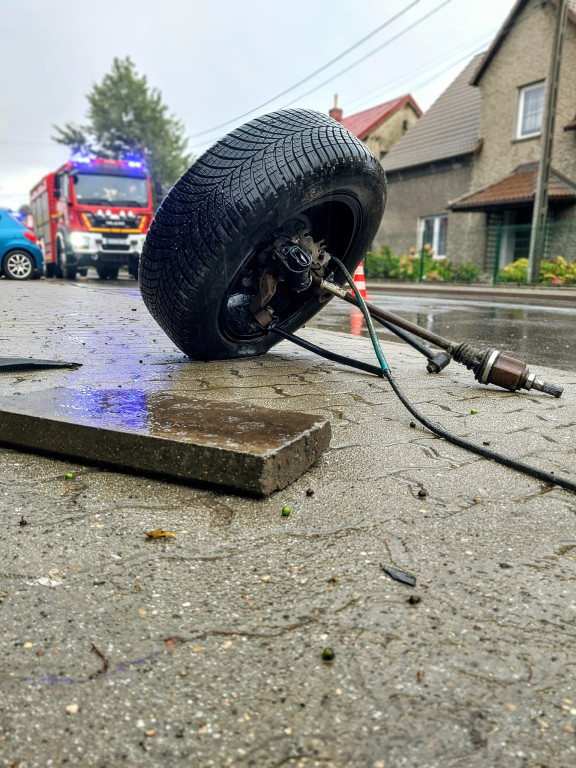 Powiat tarnogórski. Zderzenie trzech osobówek