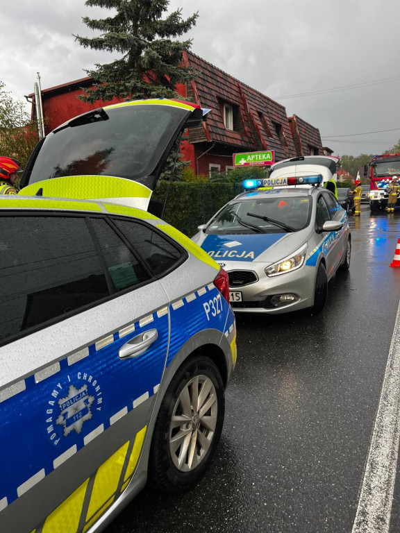 Powiat tarnogórski. Zderzenie trzech osobówek