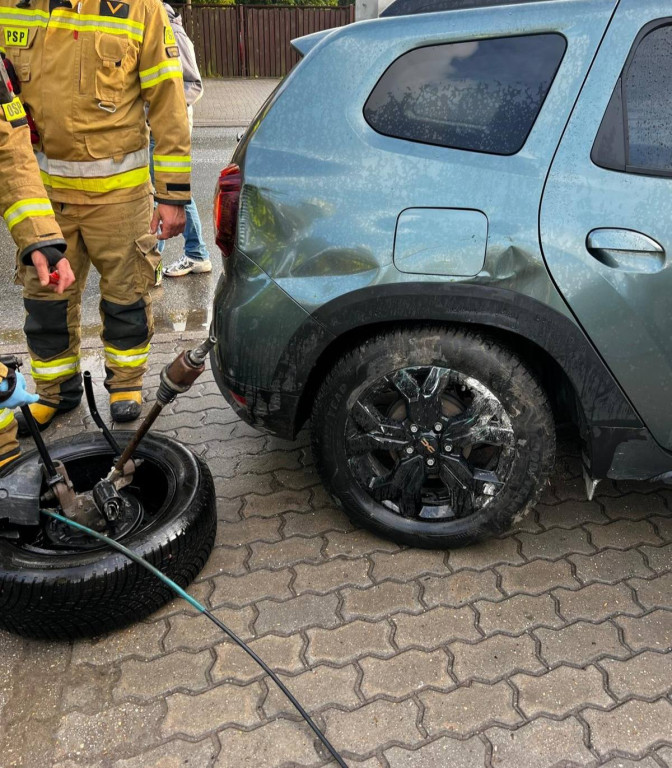 Powiat tarnogórski. Zderzenie trzech osobówek