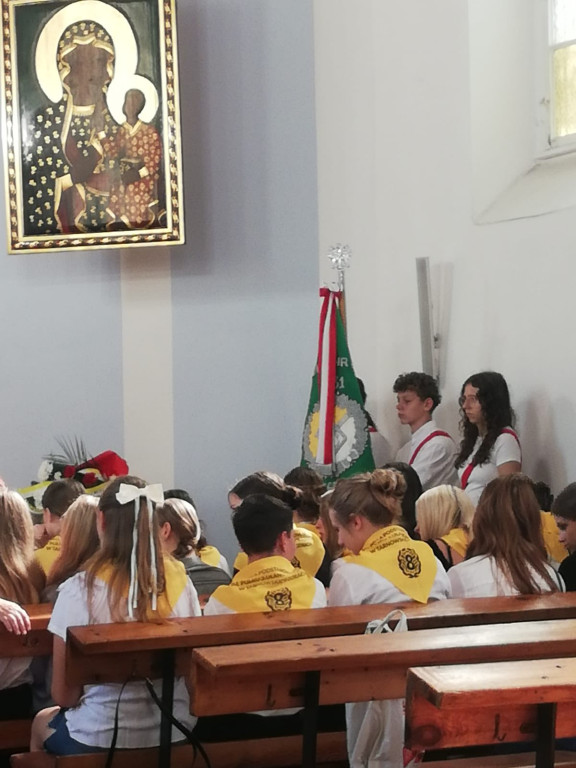 Tarnowskie Góry. Msza za żołnierzy i harcerzy