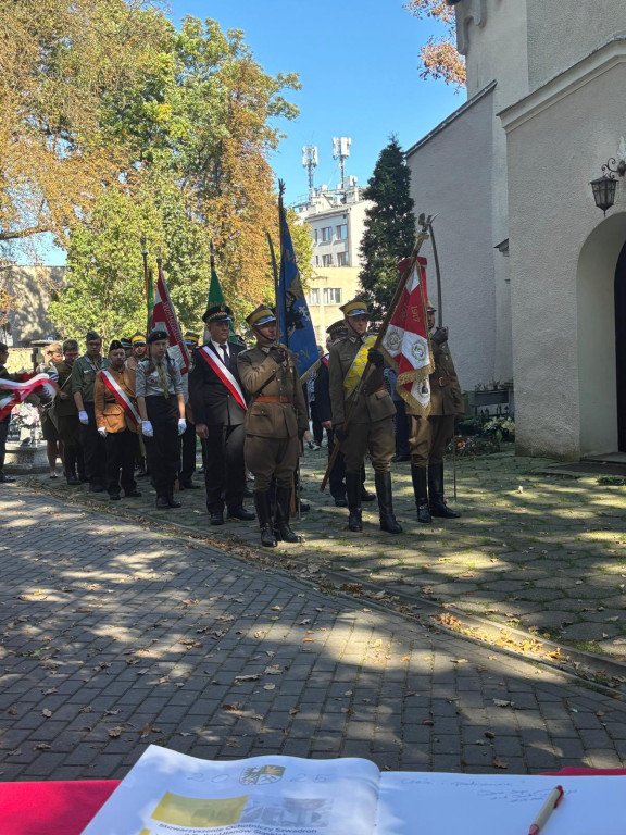 Tarnowskie Góry. Msza za żołnierzy i harcerzy
