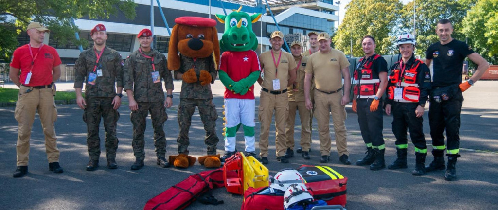 Harcerze i strażacy w akcji pierwszej pomocy