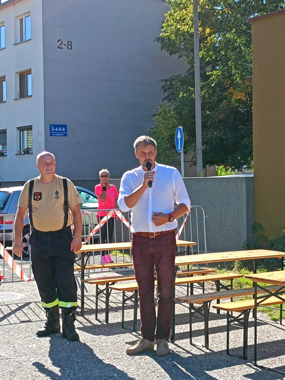 Zabawa na strażackim festynie