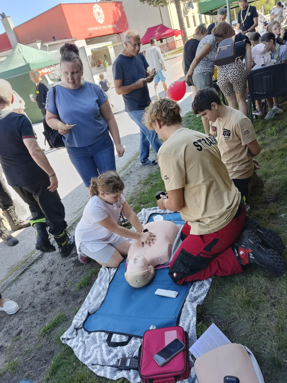 Zabawa na strażackim festynie