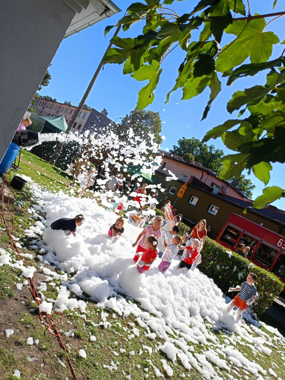 Zabawa na strażackim festynie