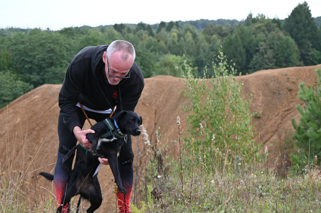 Tarnowskie Góry. Biegli z psami i pomagali psom