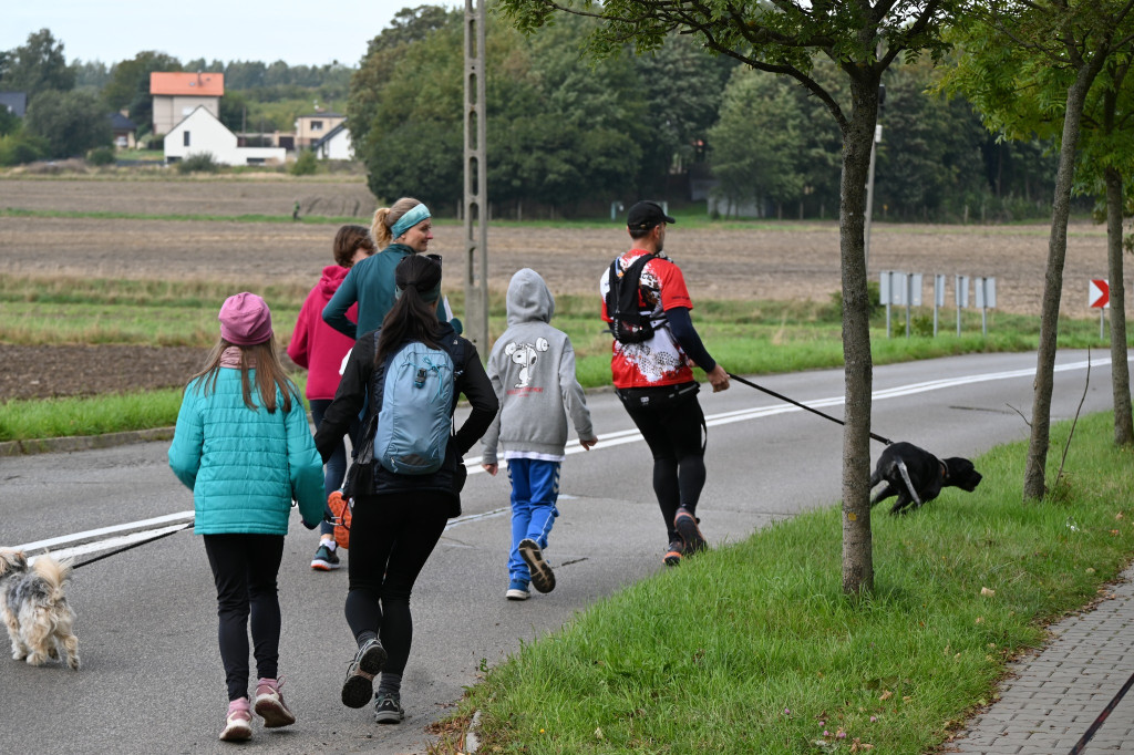 Tarnowskie Góry. Biegli z psami i pomagali psom