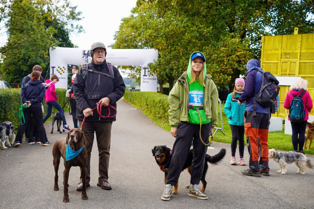Tarnowskie Góry. Biegli z psami i pomagali psom
