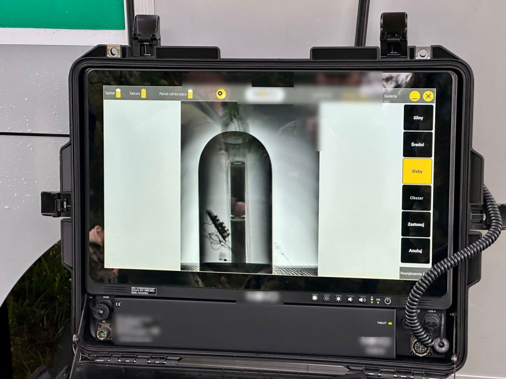 Lotnisko w Pyrzowicach. Toster pod specjalnym nadzorem