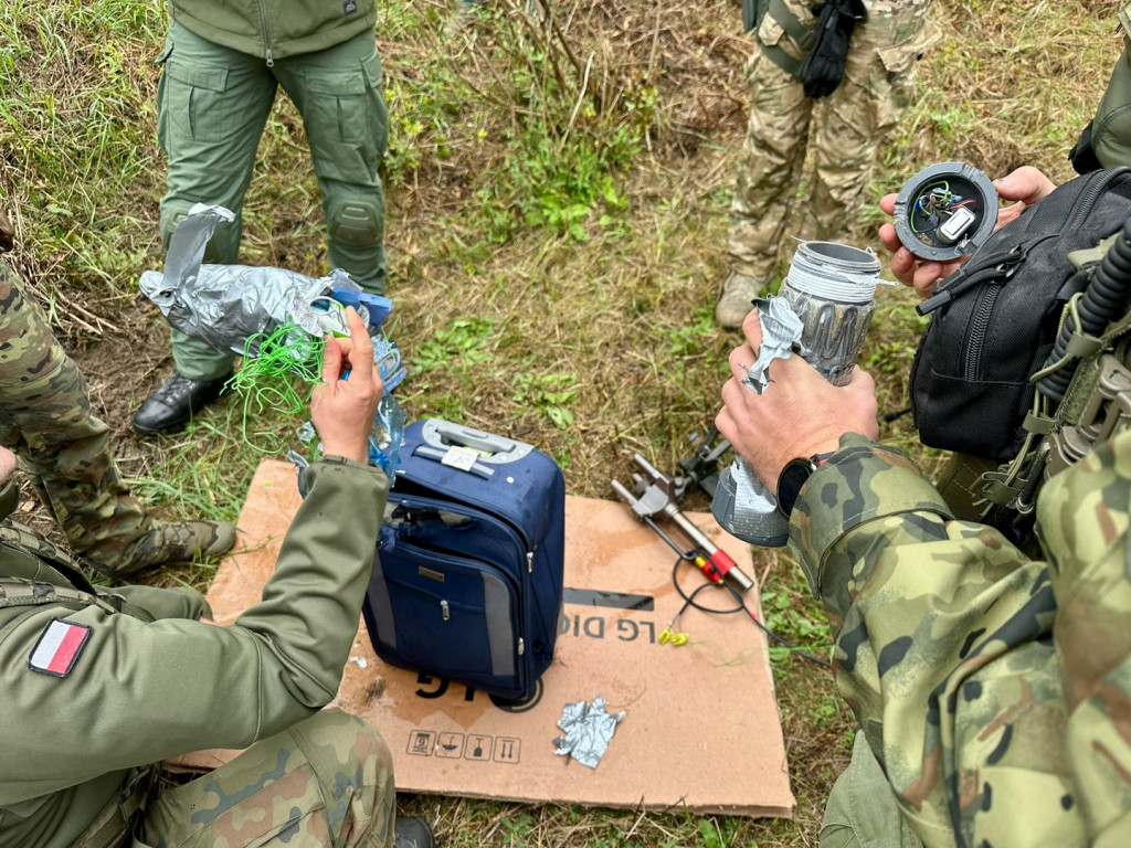 Lotnisko w Pyrzowicach. Toster pod specjalnym nadzorem