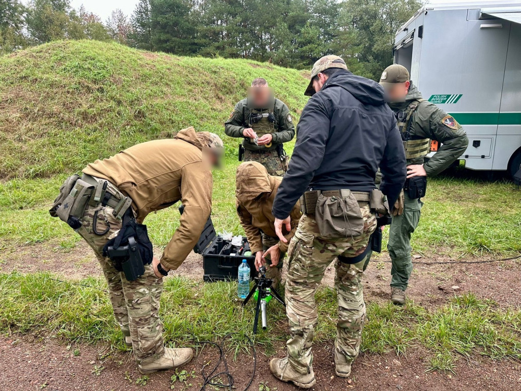 Lotnisko w Pyrzowicach. Toster pod specjalnym nadzorem
