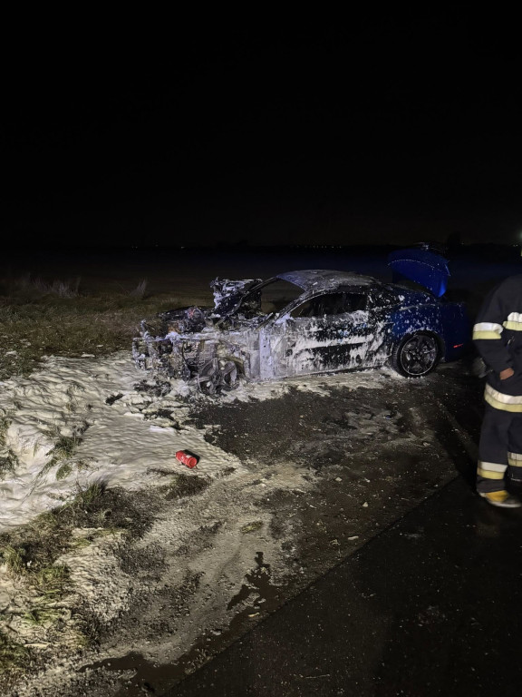 Powiat tarnogórski. Spłonął ford mustang