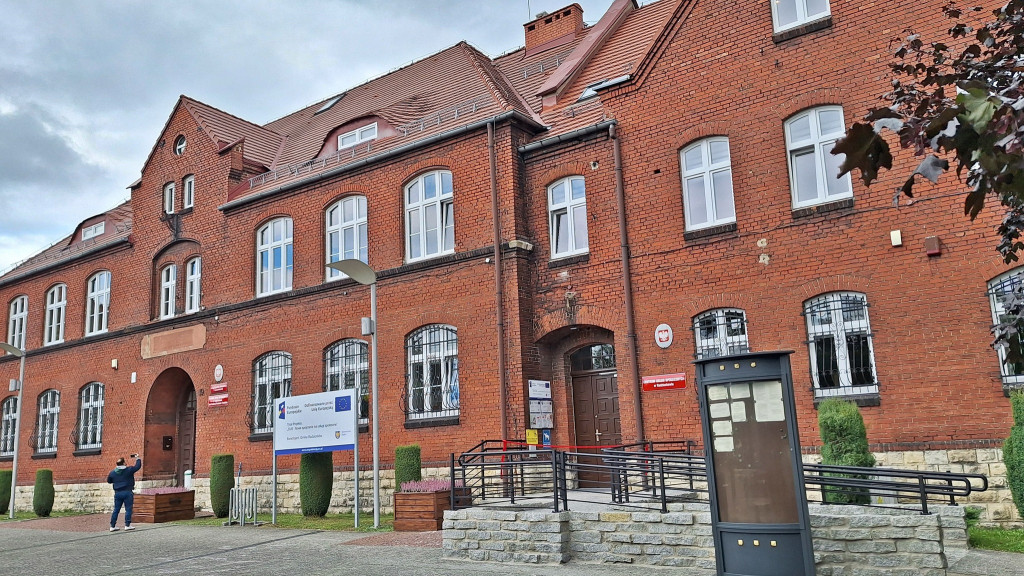 Radzionków. Centrum usług już działa