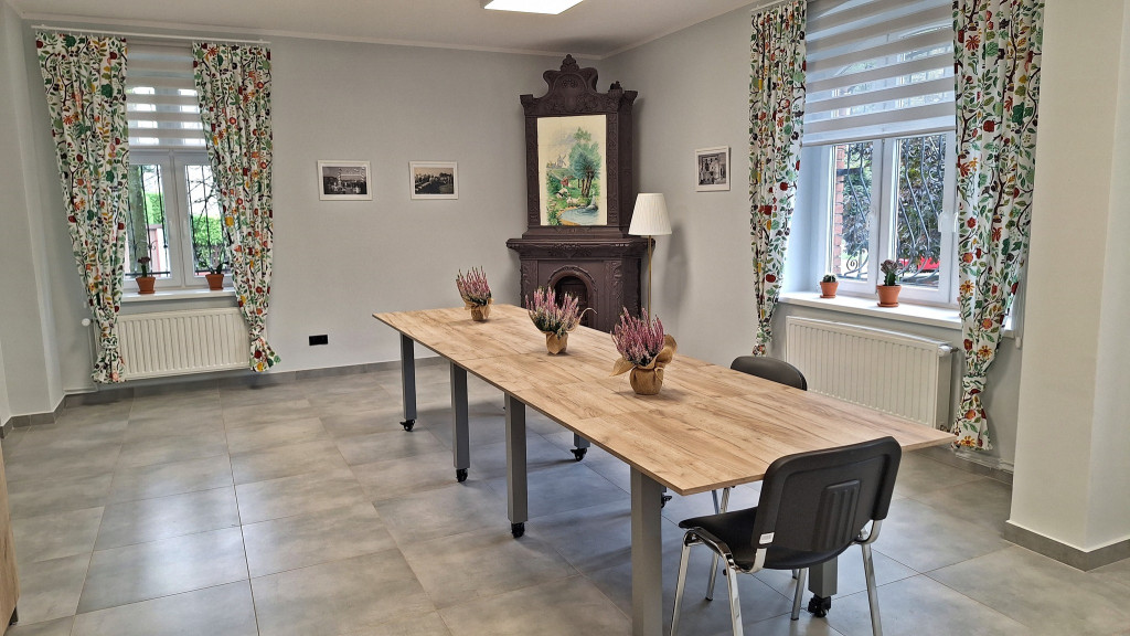 Radzionków. Centrum usług już działa