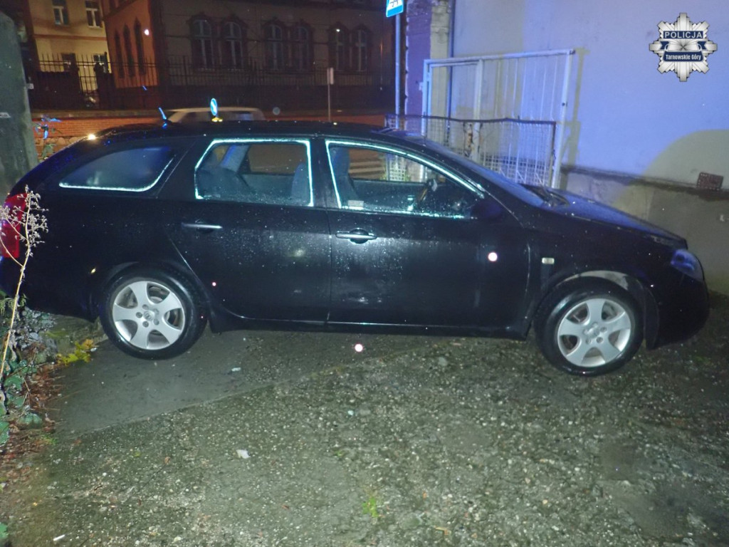 TG. Wjechał w płot przy Opolskiej. Miał ponad...