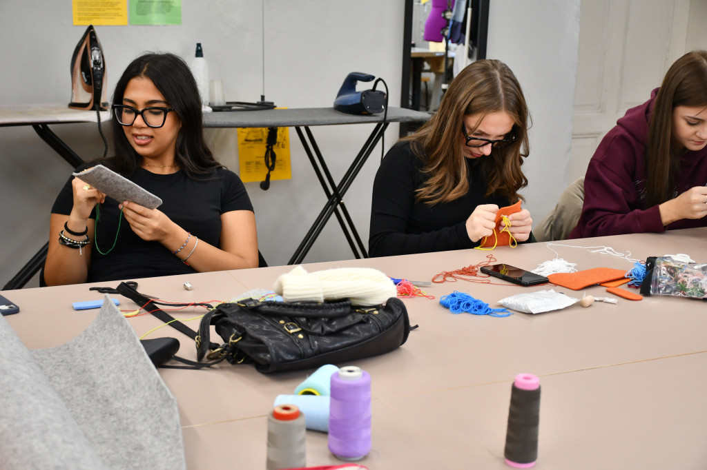 Włosi mówią, że Plastyk ma świetną pracownię krawiecką