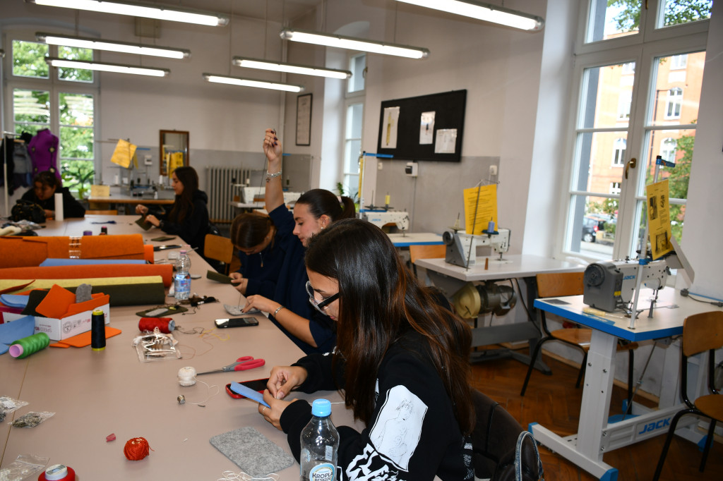 Włosi mówią, że Plastyk ma świetną pracownię krawiecką