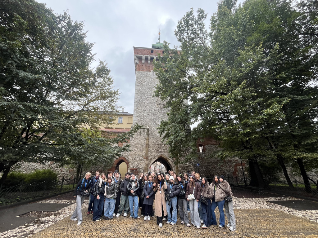 Włosi mówią, że Plastyk ma świetną pracownię krawiecką