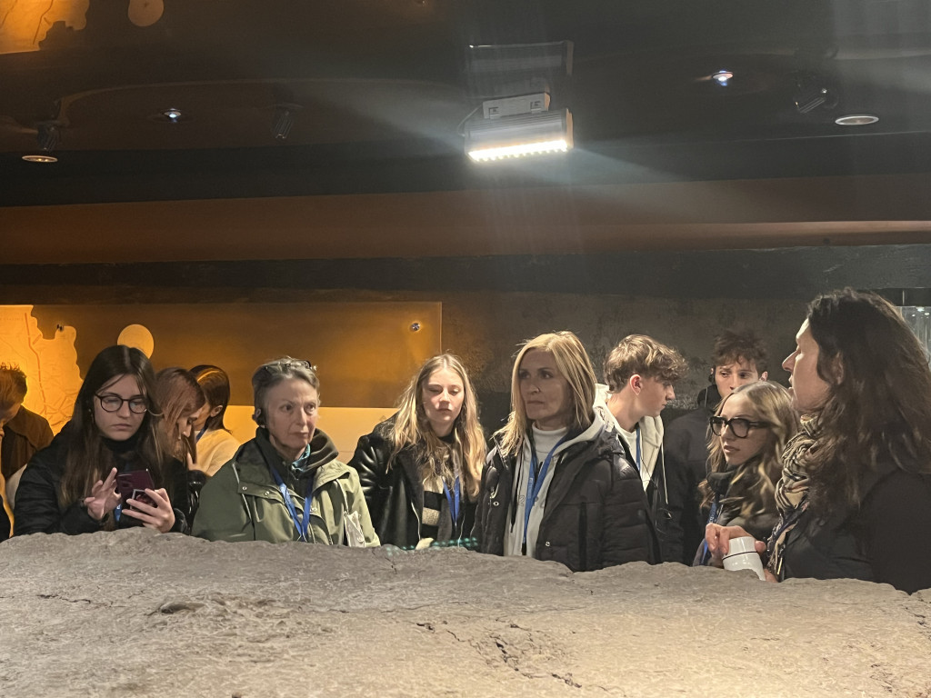 Włosi mówią, że Plastyk ma świetną pracownię krawiecką