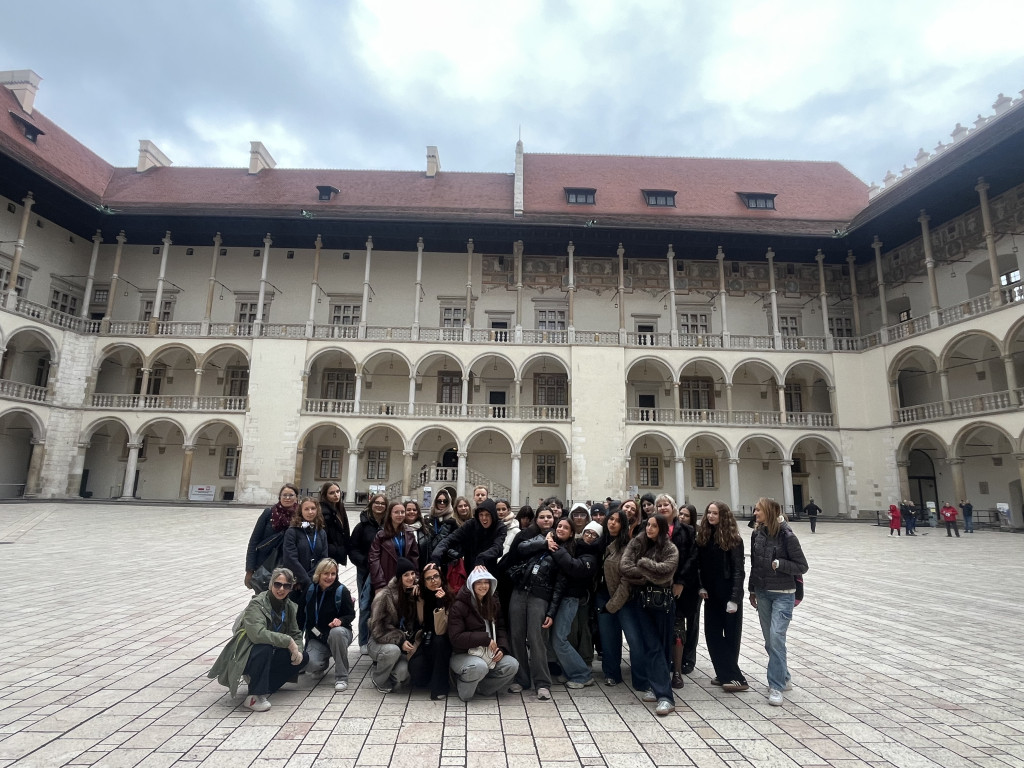 Włosi mówią, że Plastyk ma świetną pracownię krawiecką