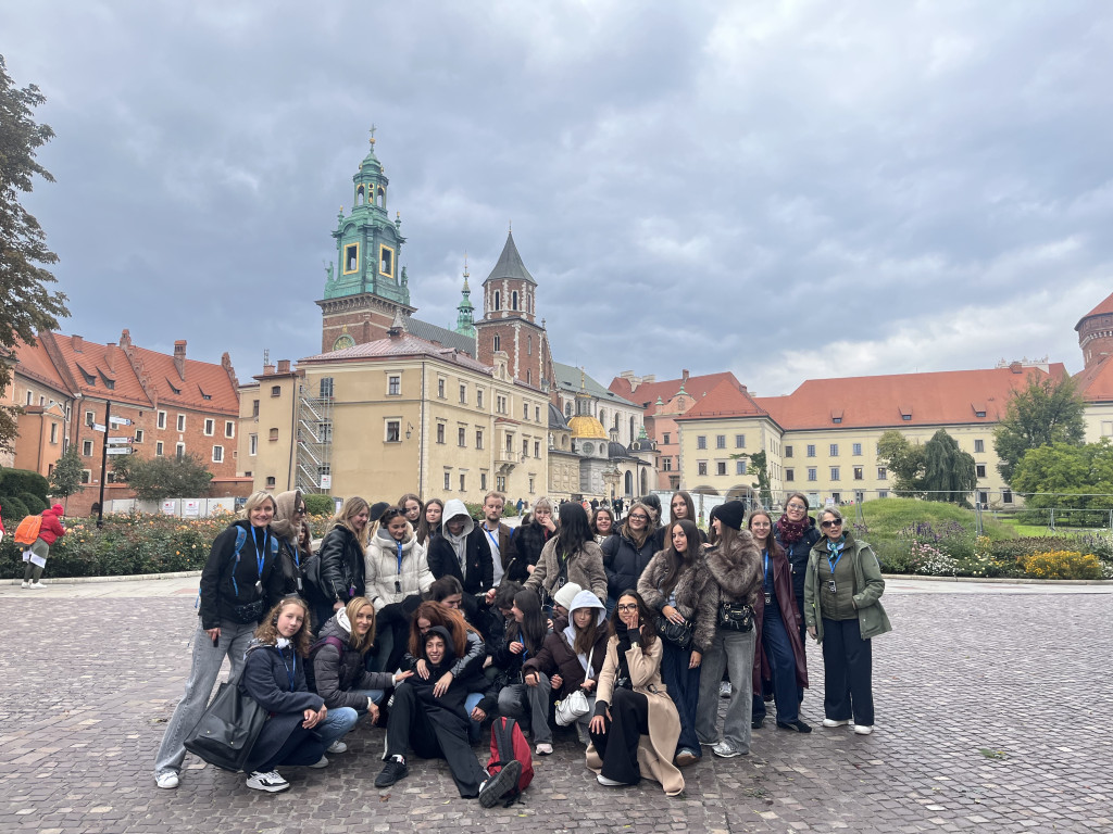 Włosi mówią, że Plastyk ma świetną pracownię krawiecką